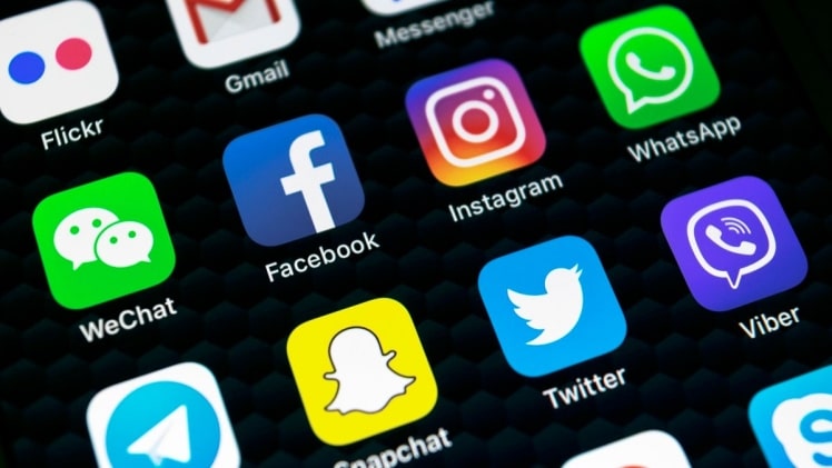 Can Quora Be Called a Social Network?
