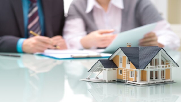 Do You Need a Real Estate License For Real Estate Investing?